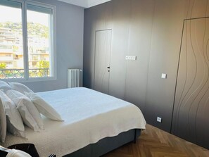 3 bedrooms, WiFi - Sea View Apartment on the Croisette, Cannes (Cannes)
