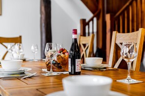 Dining - Church Walk Farm (Snarestone)