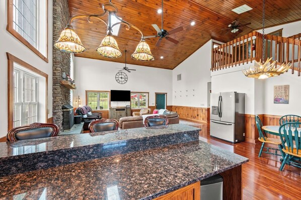 Smart TV, fireplace, offices