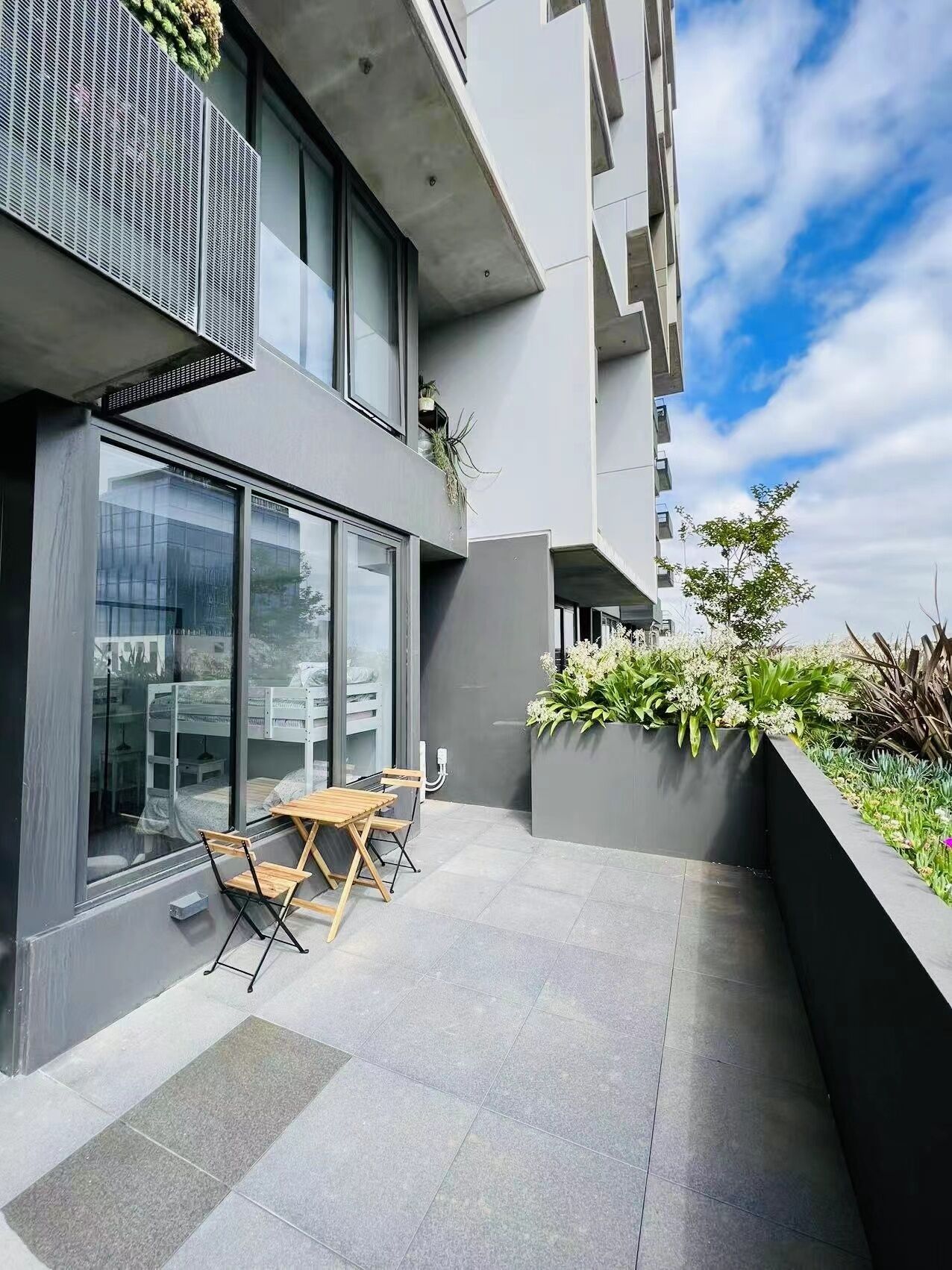 Box Hill Super2B2B Apt+FreeParking+Pool&Gym&Sauna+XLBalcony