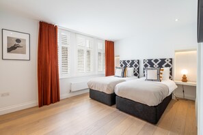 2 chambres, fer et planche à repasser, accès Internet