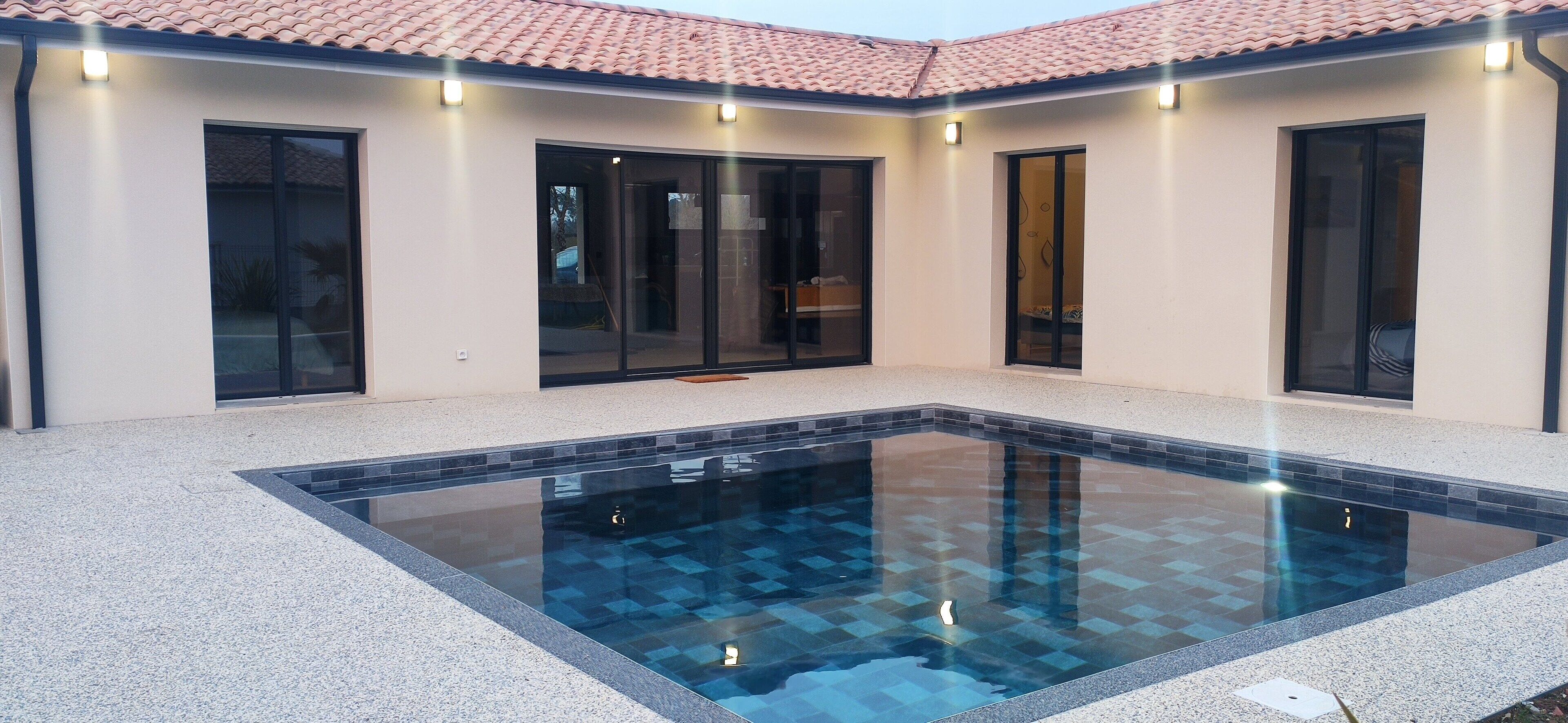 Villa plein pied de 130 m2 avec piscine dans le bassin d'Arcachon.