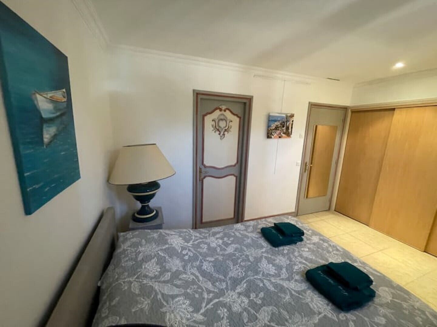 grande villa rénovée en 2022