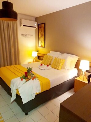 Basic Studio | In-room safe, laptop workspace, iron/ironing board, free WiFi - Kaz ananas passion (Saint-François)