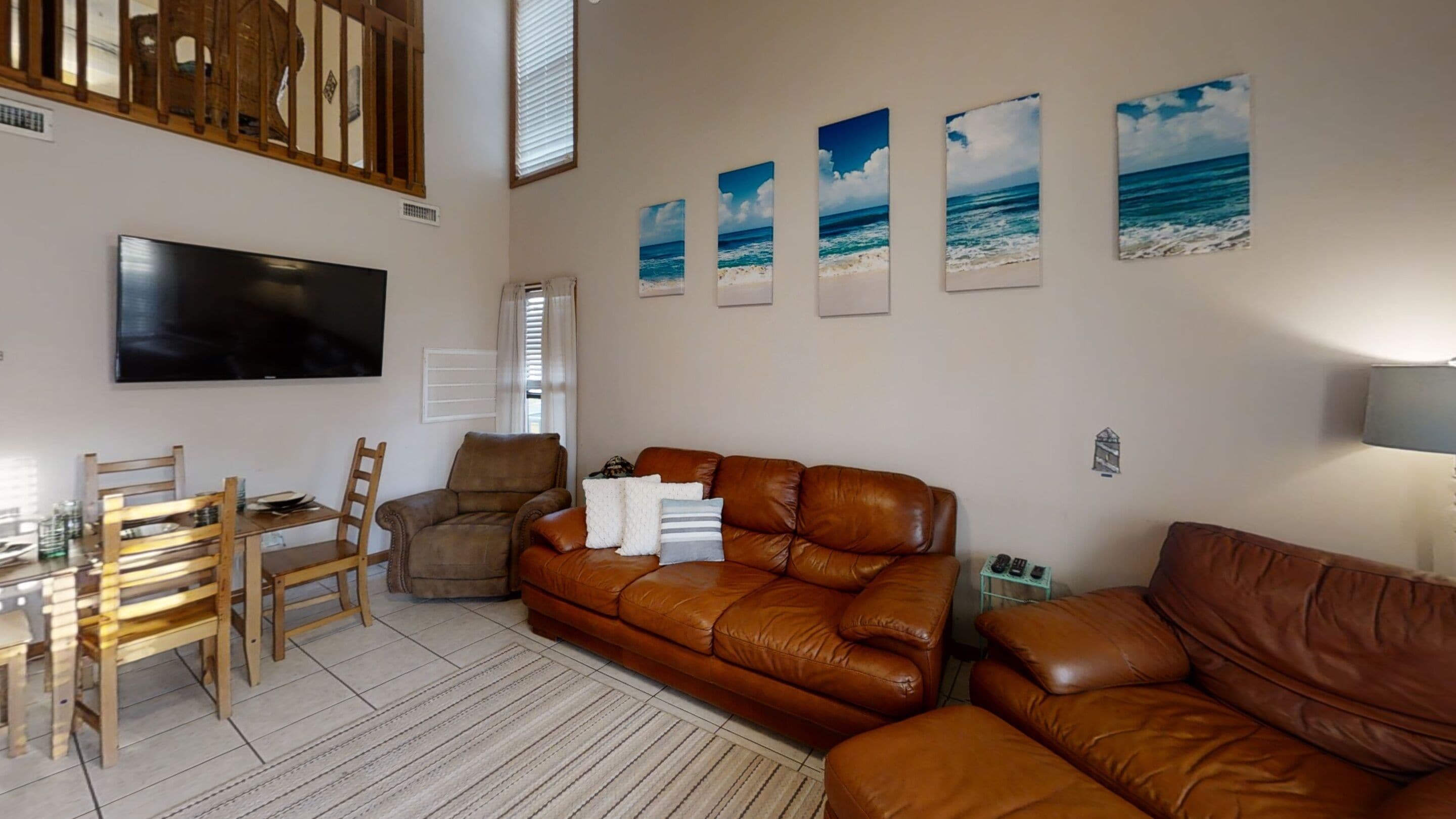 Horizon Townhouse walking distance from the beach