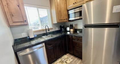 #10 Garage, Balcony, Walking Distance to Hiking Trails