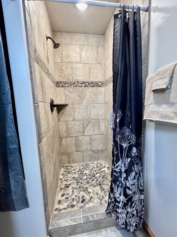 Shower, towels