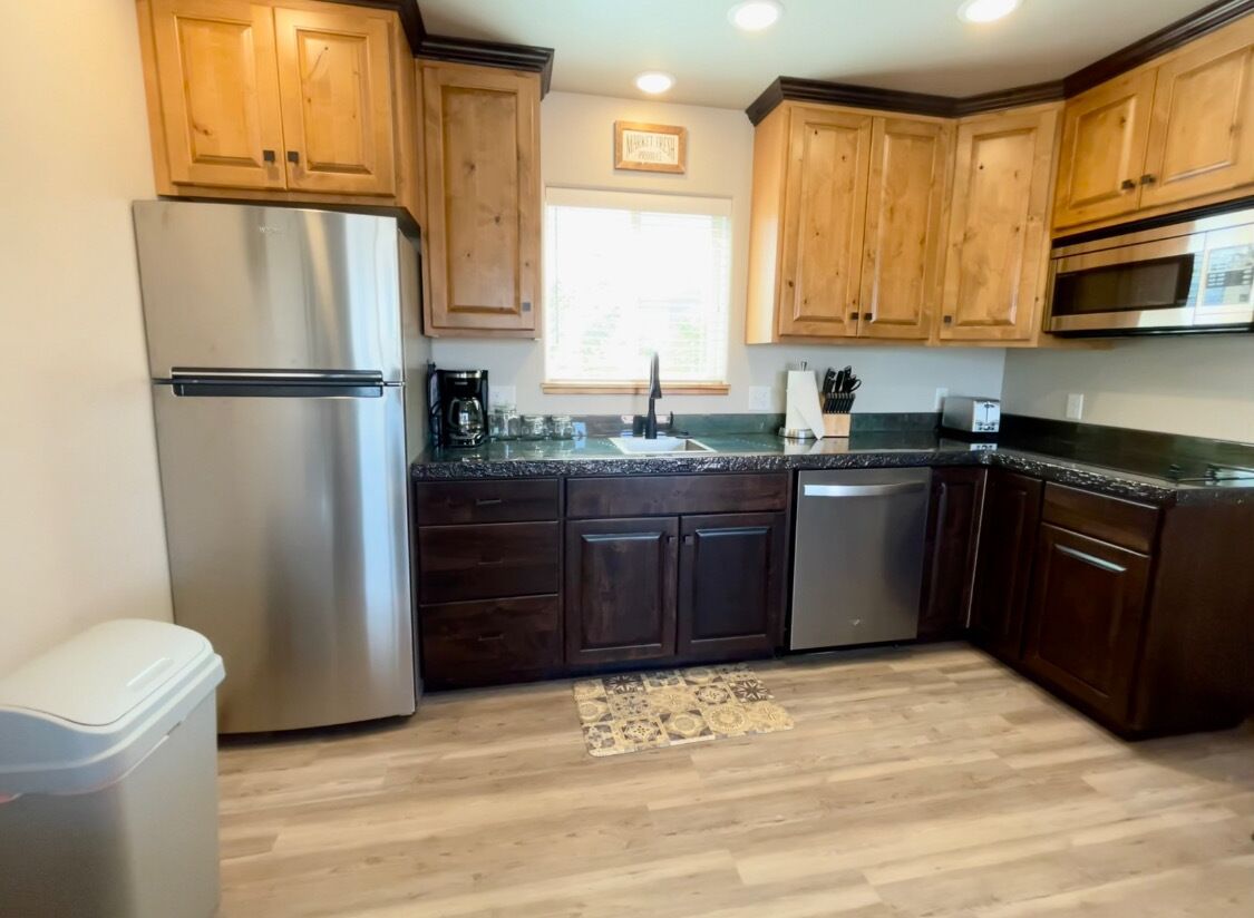 #8 W/Garage Walking Distance to Hiking Trails