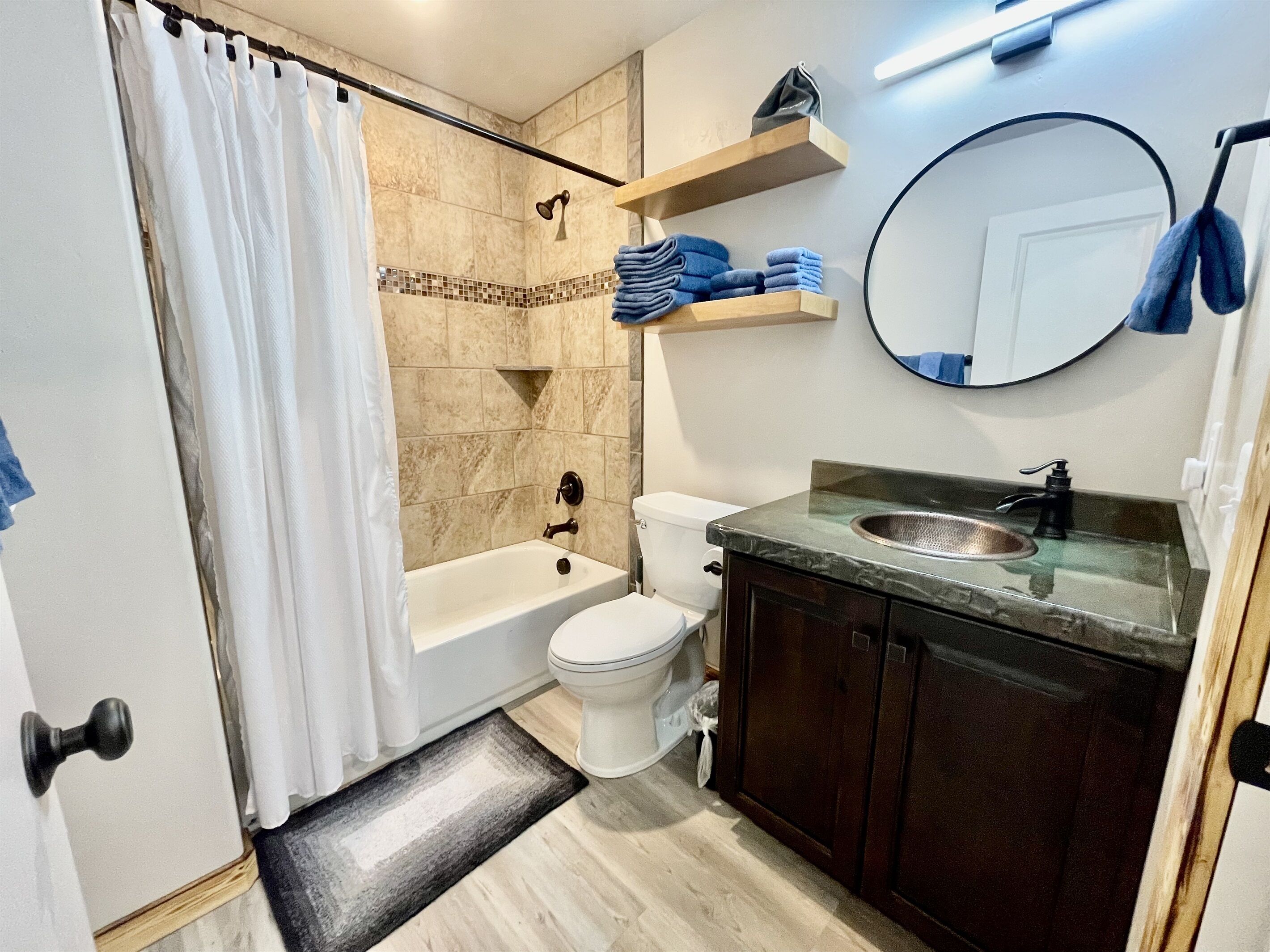 #8 W/Garage Walking Distance to Hiking Trails