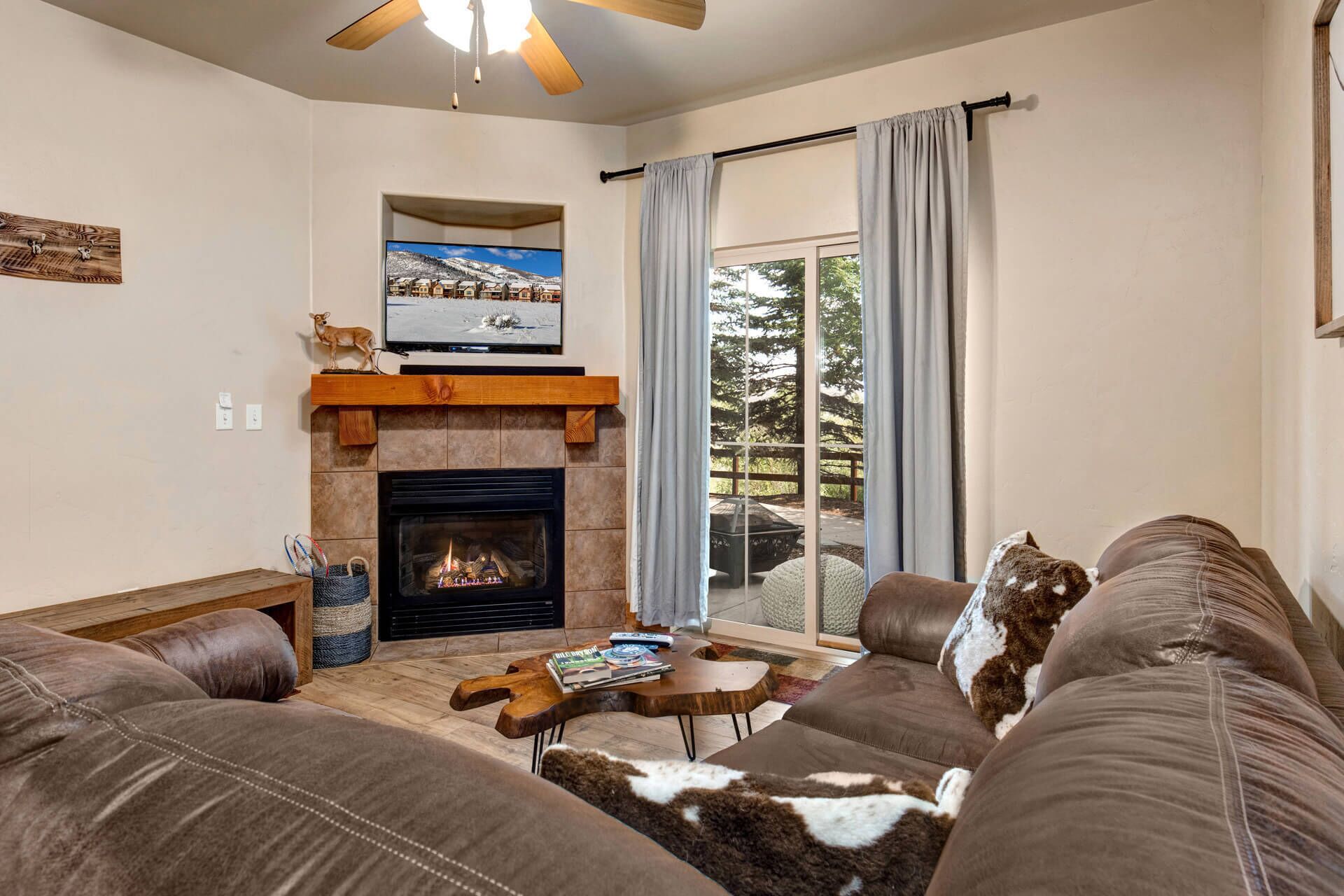 Bear Hollow 1104 by Moose Management-Hot Tub-Pool-Gym