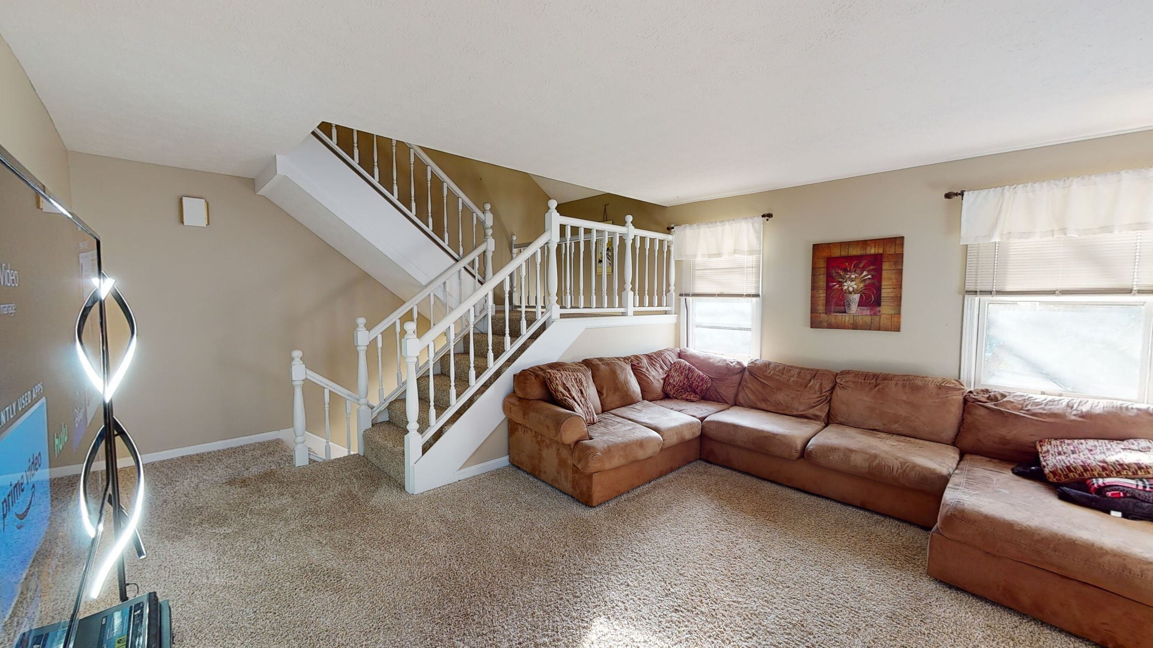 Safe, scenic, and convenient. Bordering a State Park!