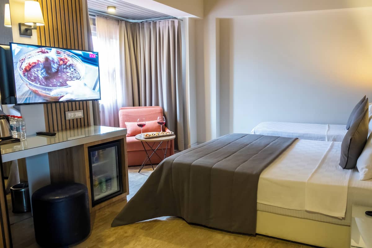Sábanas italianas Frette, ropa de cama de alta calidad y minibar