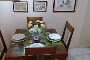 Apartment, Multiple Beds | Private kitchen