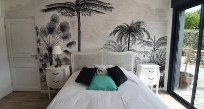 Maison avec piscine idéal famille - proche circuit des 24h du Mans - 4 personnes