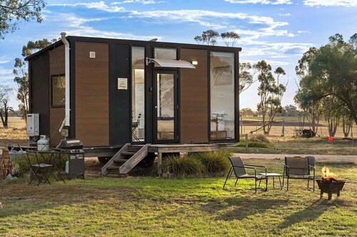 Avondale Heights by Tiny Away