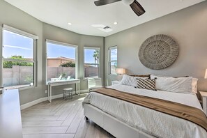 3 bedrooms, desk, iron/ironing board, free internet