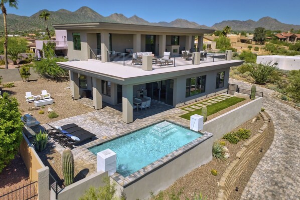 A heated pool - Panoramic Mtn Views! Desert Home in Fountain Hills (Fountain Hills)