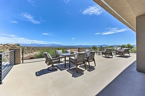 Outdoor dining - Panoramic Mtn Views! Desert Home in Fountain Hills (Fountain Hills)