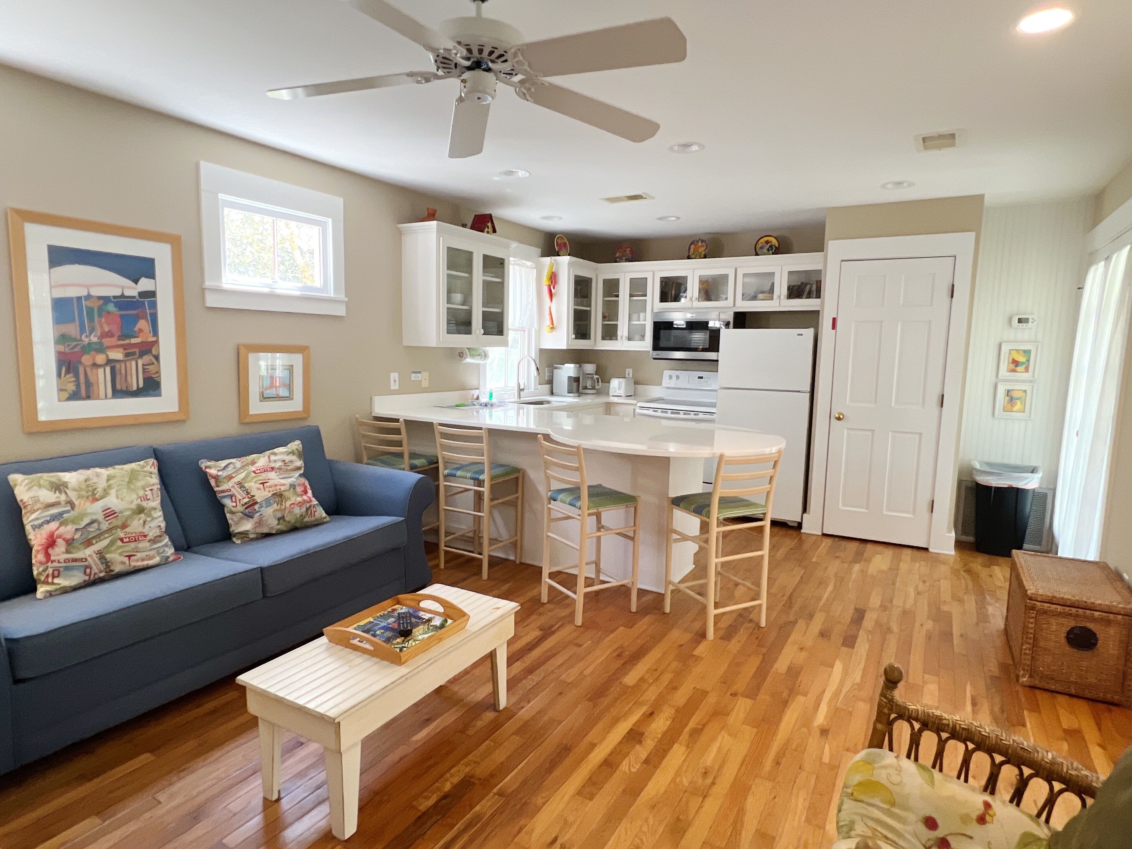 DIRECTLY ACROSS FROM POOL AND SHORT WALK TO BEACH IN SEASIDE, Karibu, New!