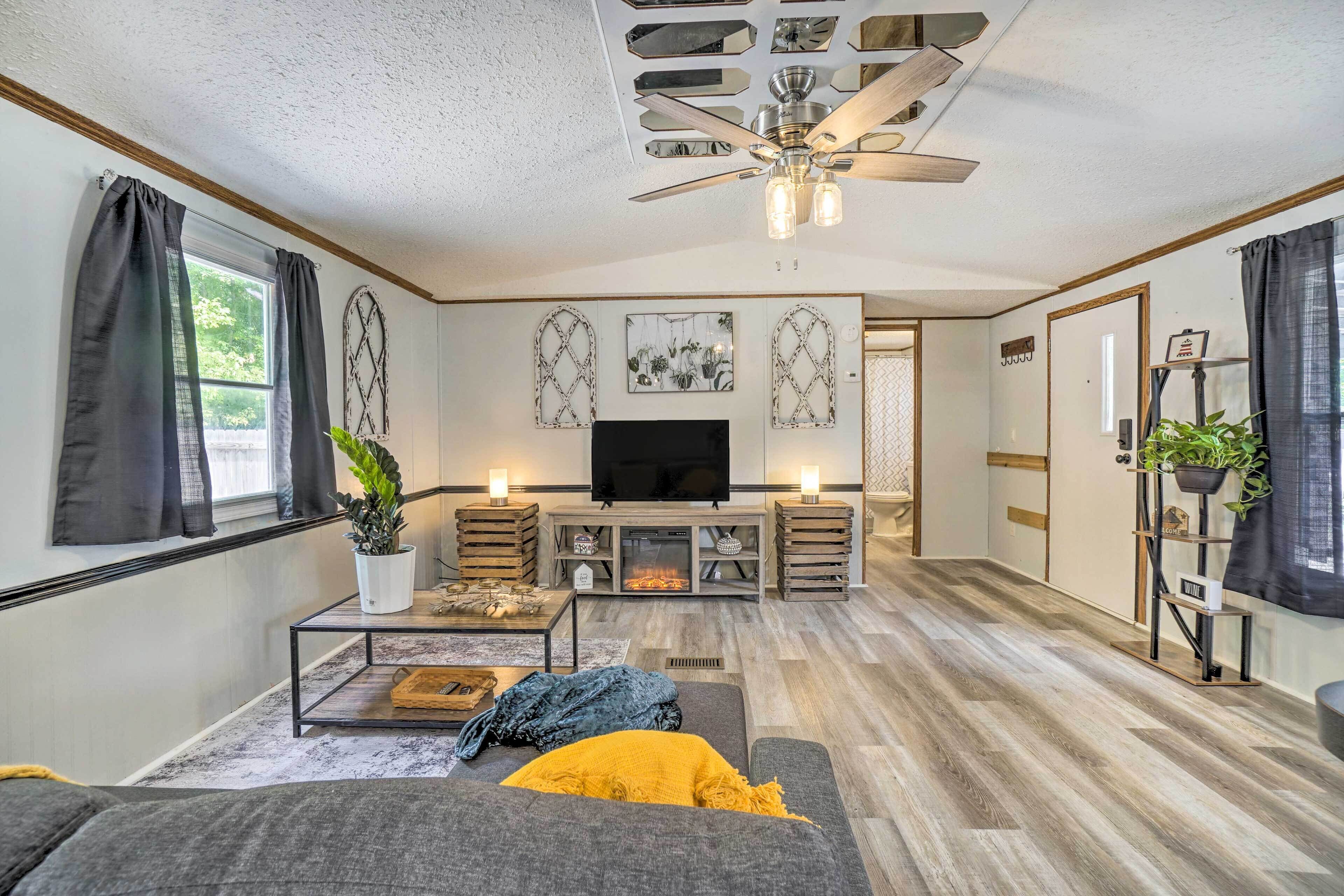 Cozy Bremen Family Home w/ Hot Tub & Acreage!