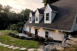 Exterior - New Waterfront Creekside Cottage w/ Private Pool, Firepit, Paddle Boat, Fishing (Lancaster)