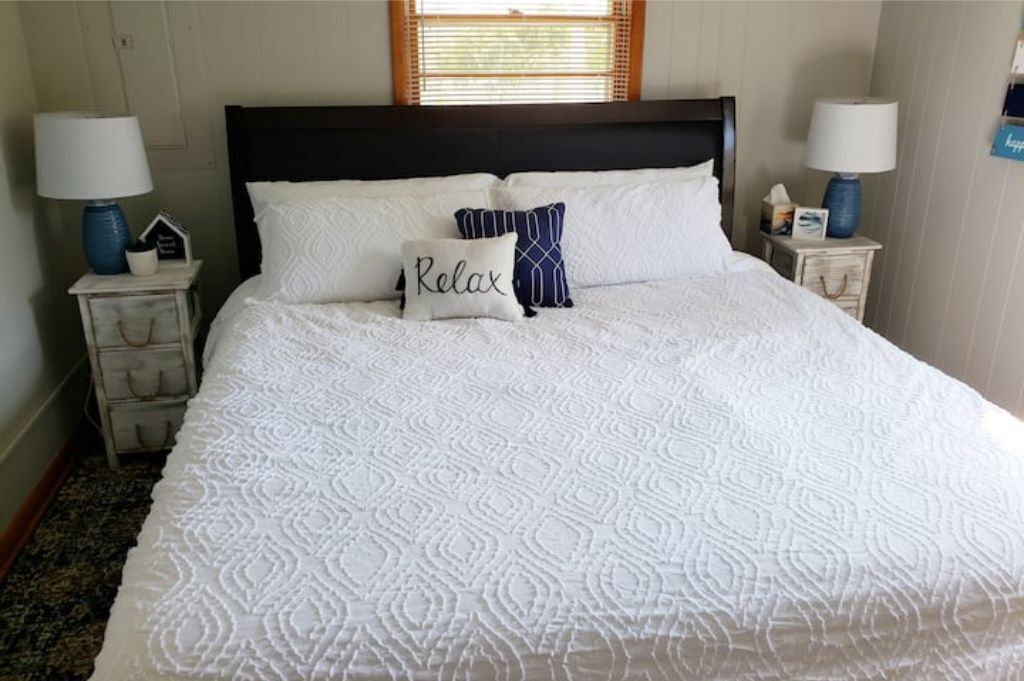 Lake House Getaway-Kayaking, Shopping, & Wineries!