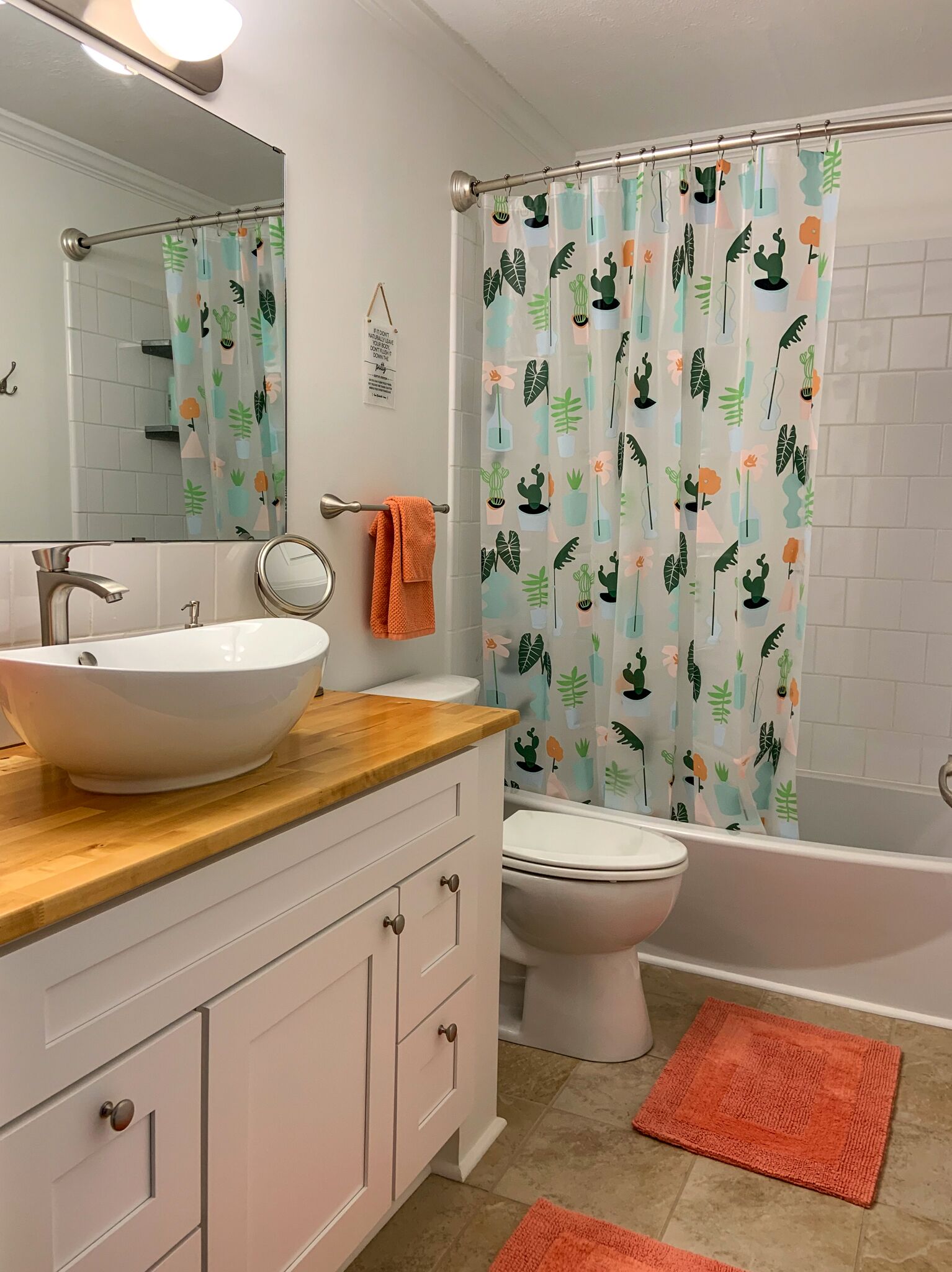 Bamboo Room Oasis Private King Guest Suite 5 Min to Beach & Casinos!