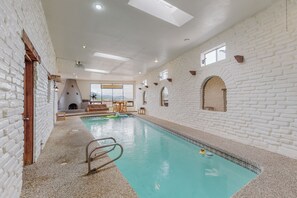 Piscine couverte, piscine extérieure