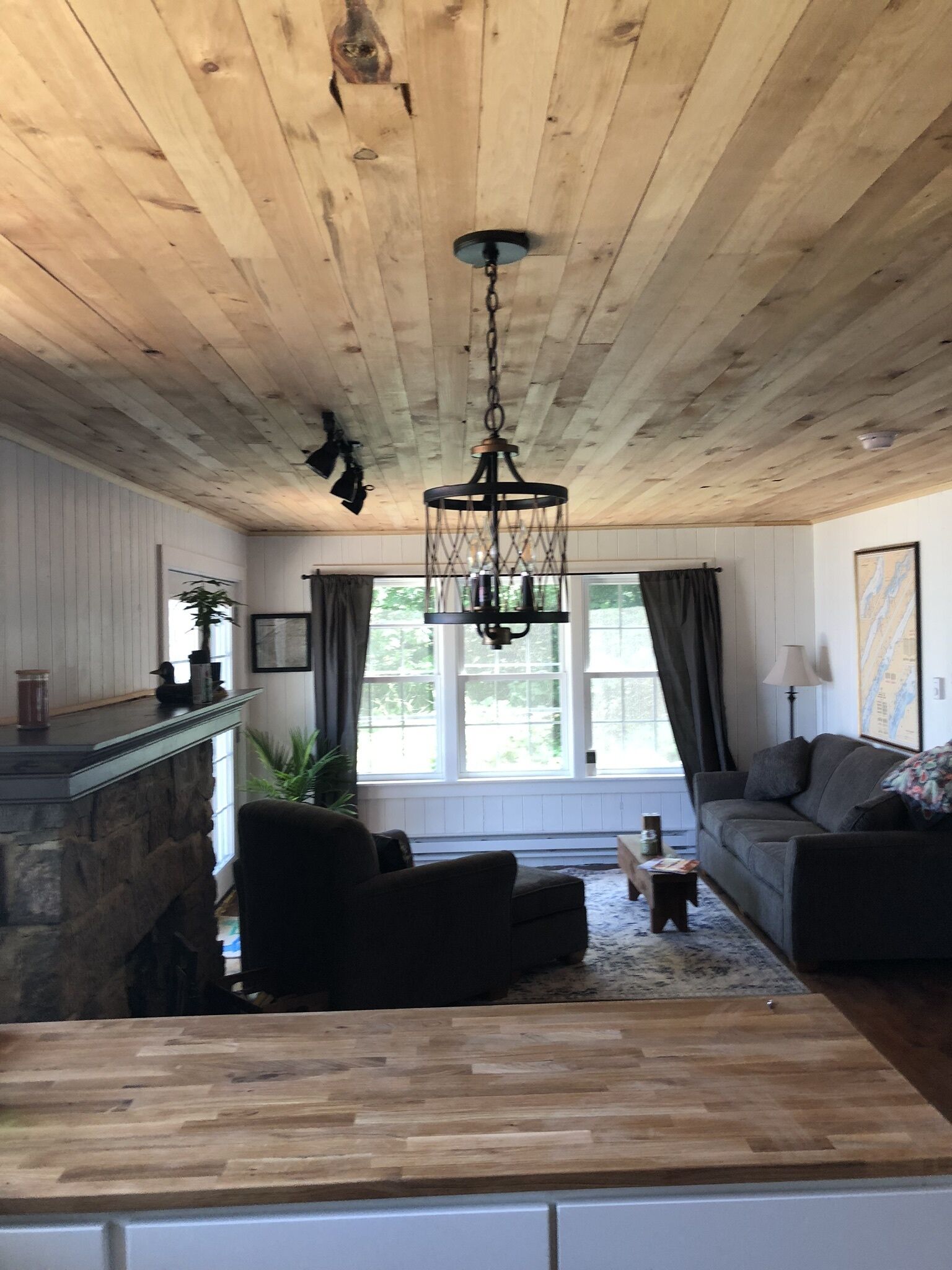 Cozy waterfront cottage