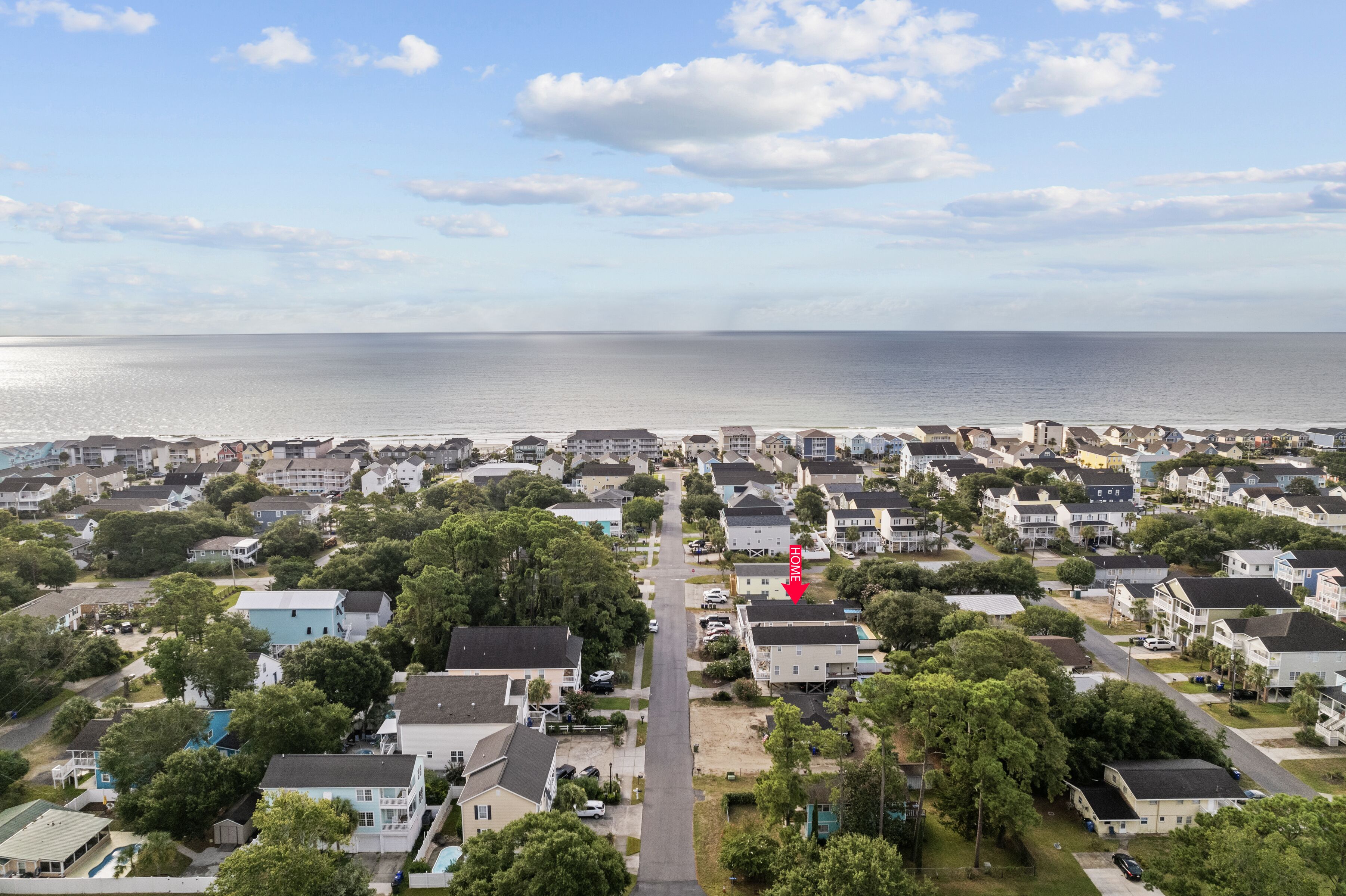 NEW! Short Walk to Beach, Private Pool, Fast Wifi!