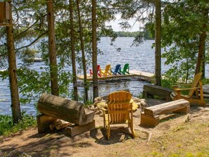 Property grounds - Belmont Lake Life - Three Bedroom Cottage, Sleeps 9 (Havelock)