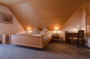 2 chambres, bureau, lit de bébé portatif, accès au Wi-Fi (inclus)