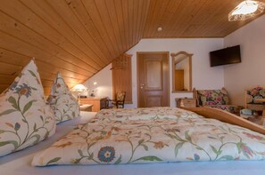 2 chambres, bureau, lit parapluie, Wi-Fi gratuit