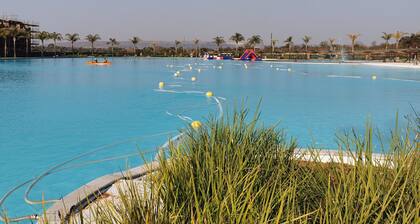 The Crystal Lagoon View (The Blyde)