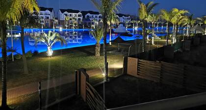 The Crystal Lagoon View (The Blyde)