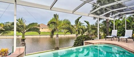 Piscina all'aperto, una piscina riscaldata