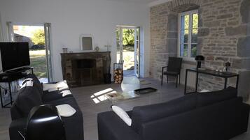 تلفزيون ذكي