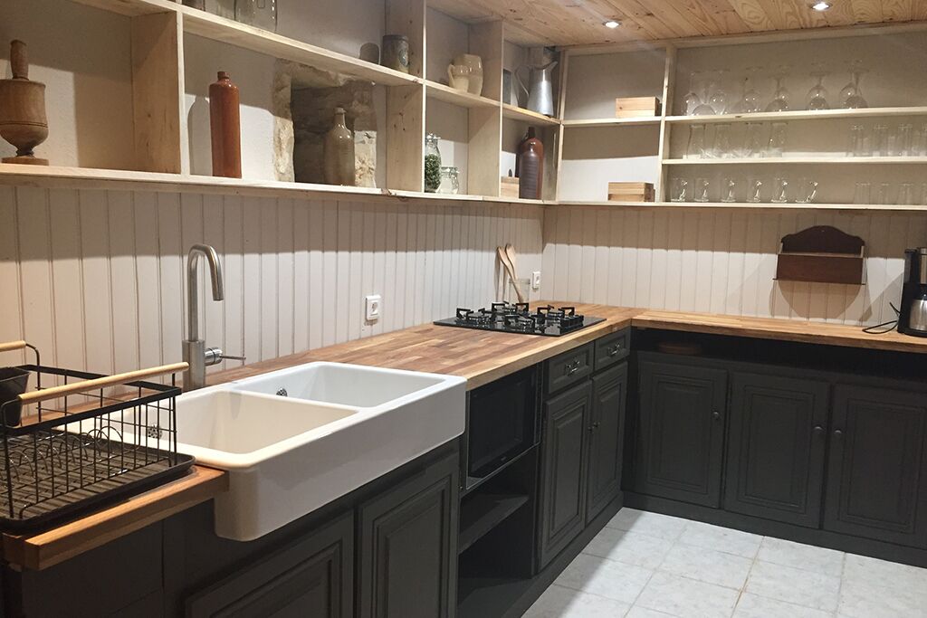 Cottage Dordogne Perigord black