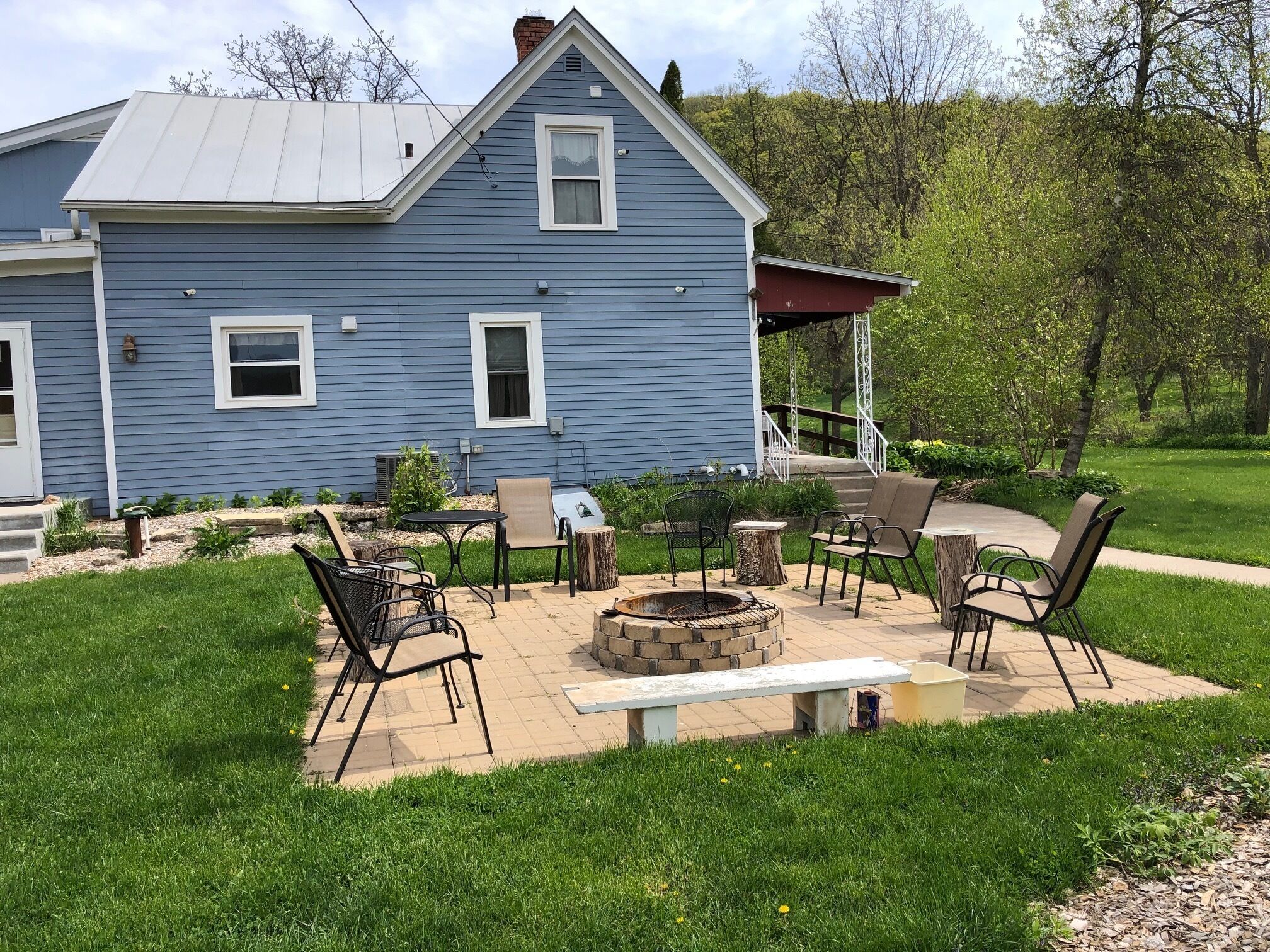 Perfect for family reunions - 18 hole disk golf and other yard games