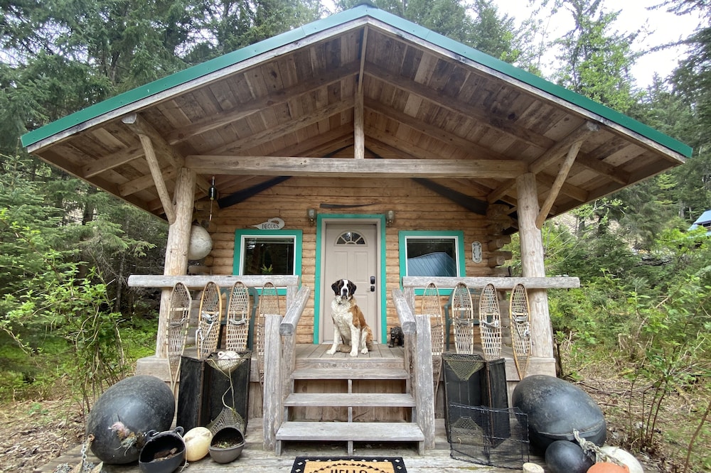 Kobuk’s Kabin - Cozy and Dog-Friendly