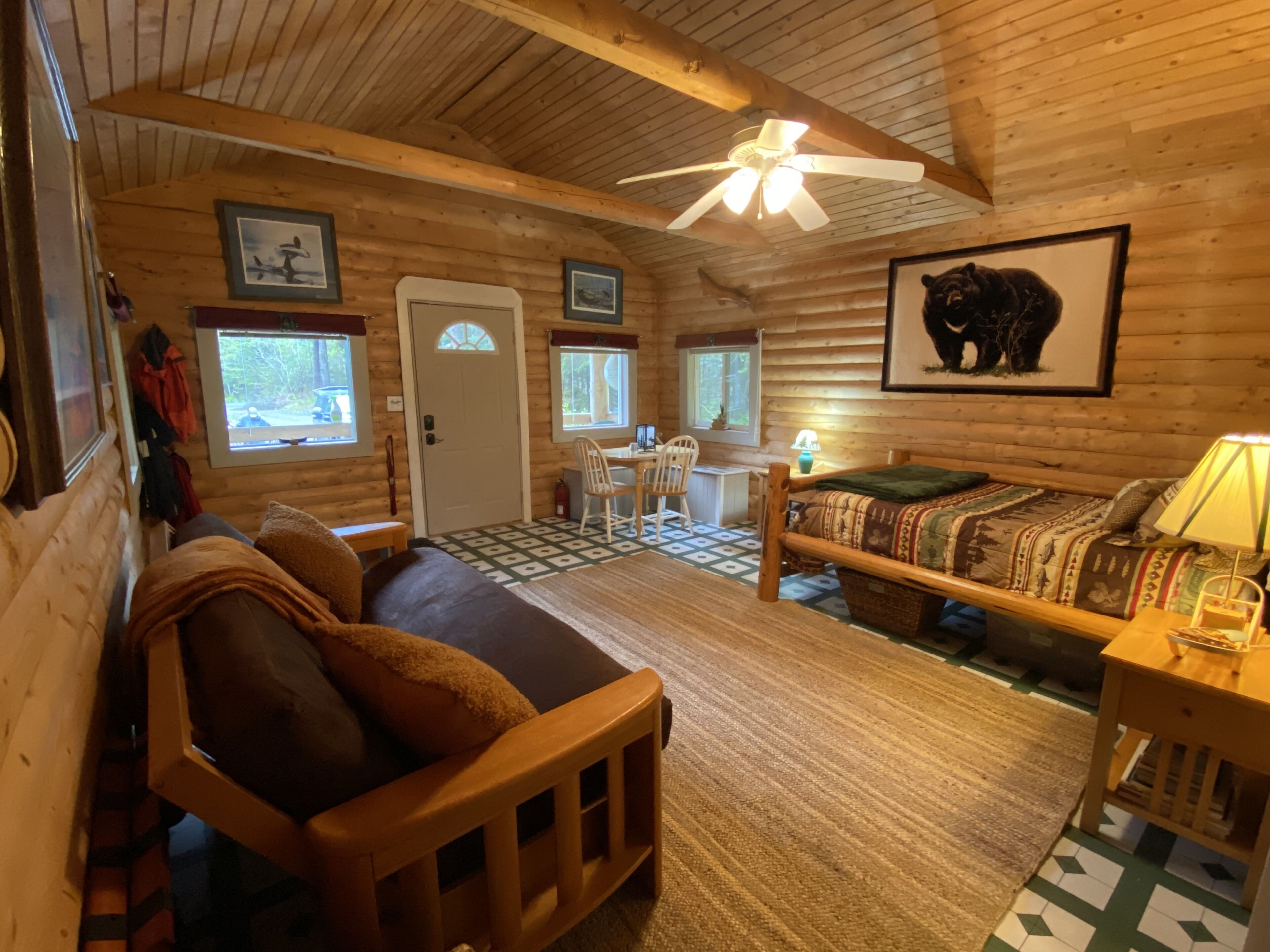 Kobuk’s Kabin - Cozy and Dog-Friendly