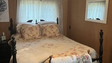 2 chambres, fer et planche à repasser, Wi-Fi, draps fournis