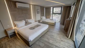 Classic Triple Room | 2 bedrooms, free WiFi, bed sheets