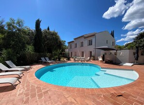 Piscine extérieure