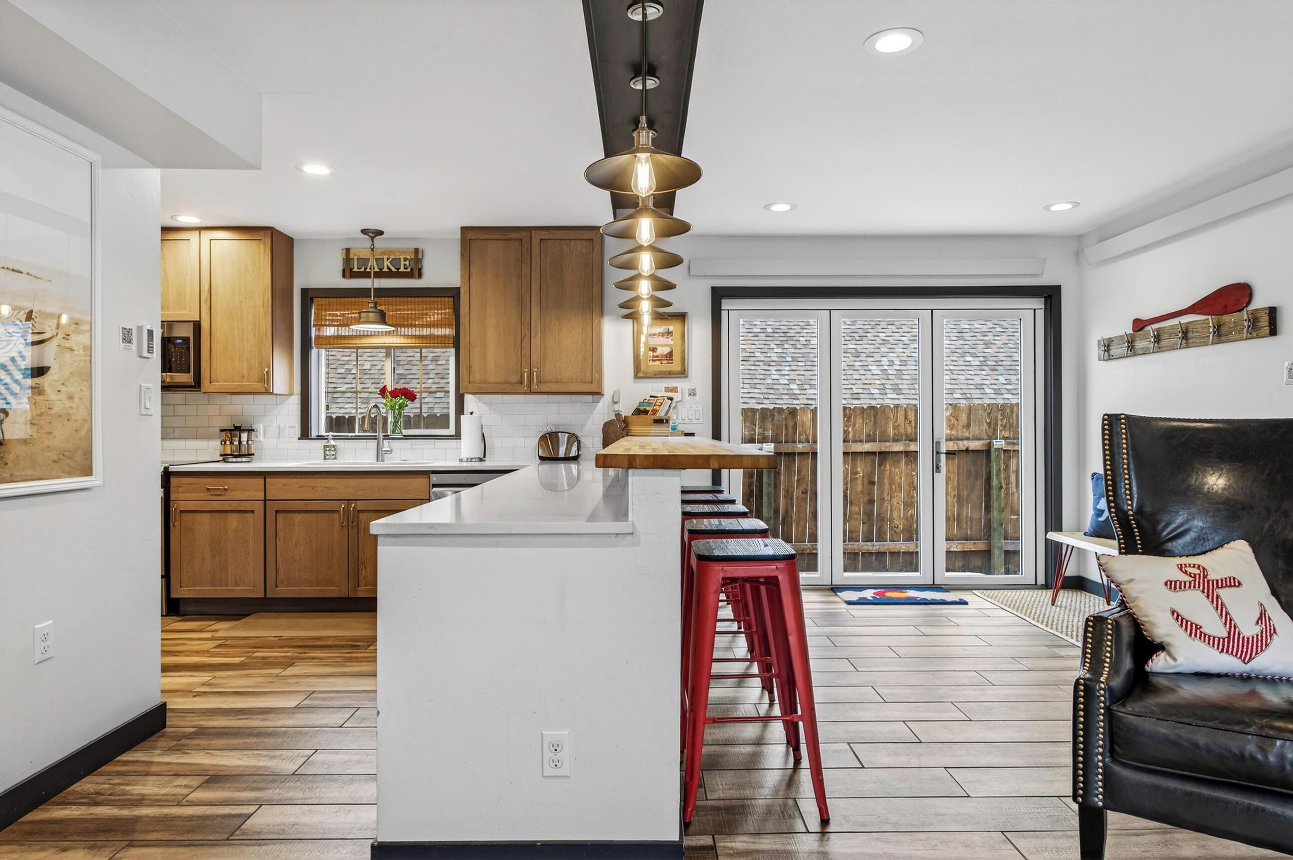 冰箱、微波炉、烤箱、炉灶