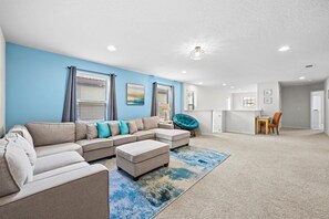 智能电视、电子游戏、书