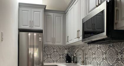 Tranquil, luxurious private one bedroom, two beds