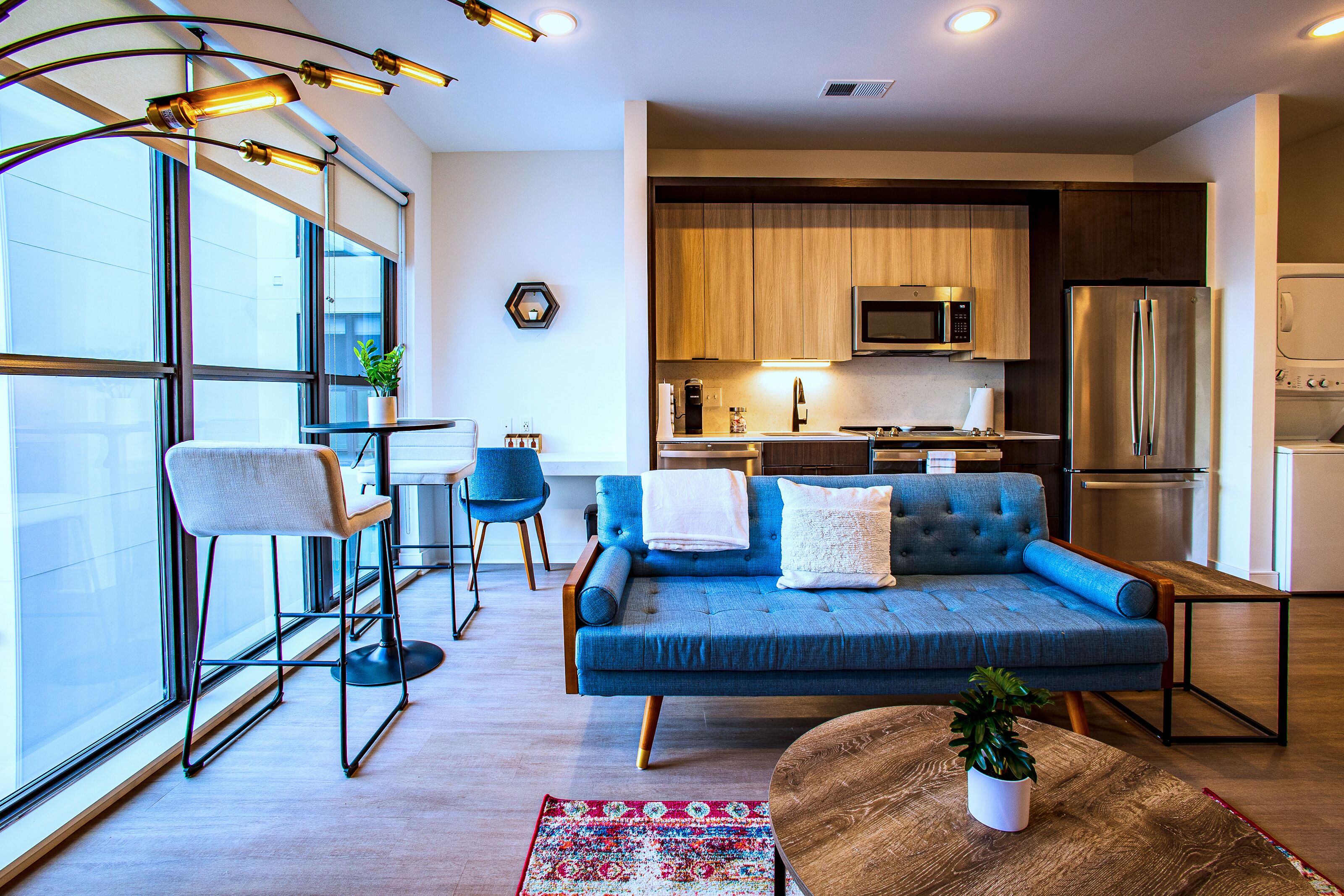 NEW! OTR ESCAPE!! FREE PARKING!