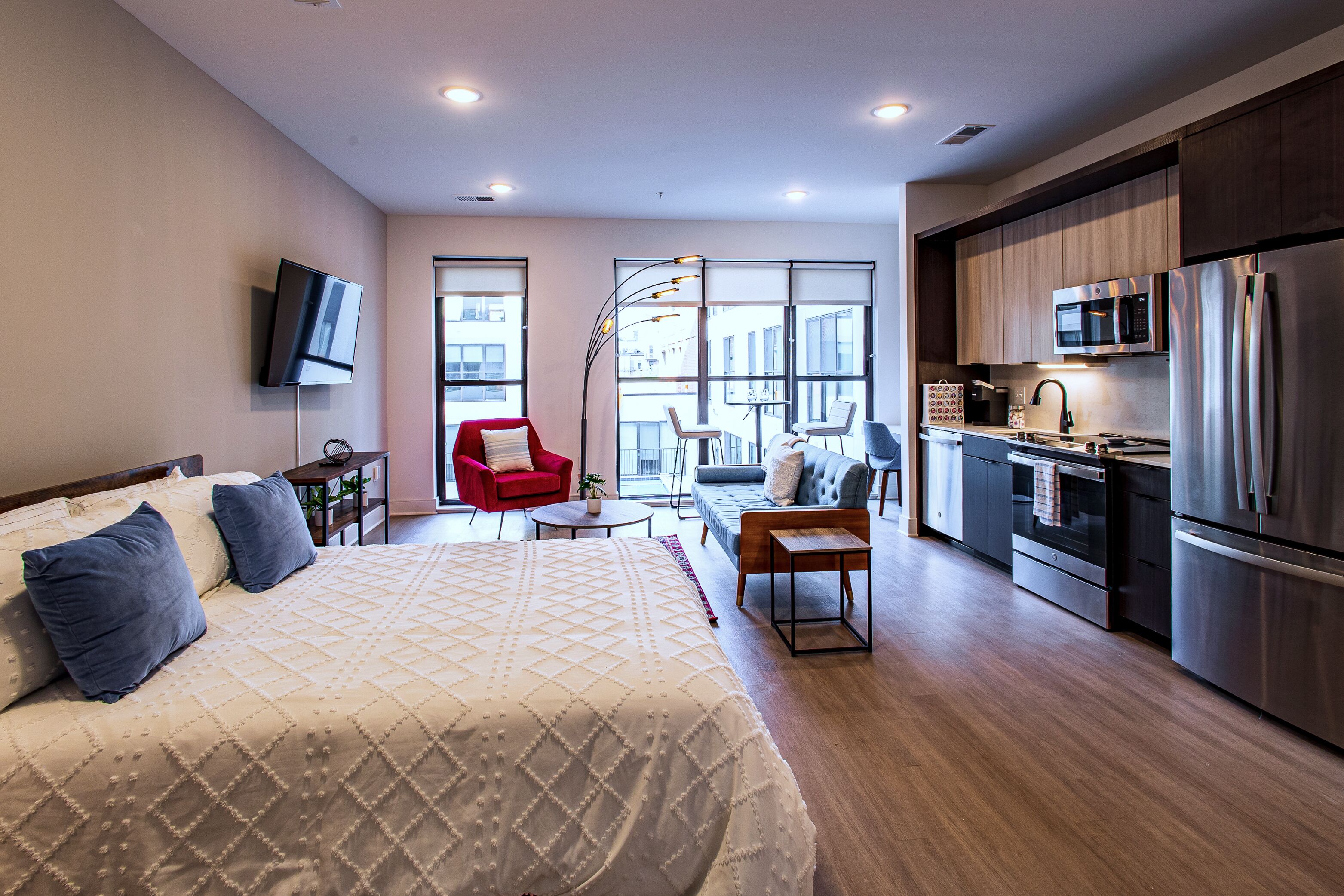 NEW! OTR ESCAPE!! FREE PARKING!