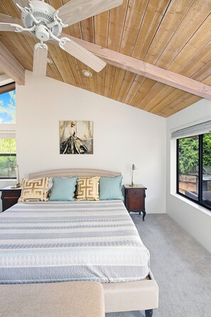 4 habitaciones, tabla de planchar con plancha y wifi gratis 